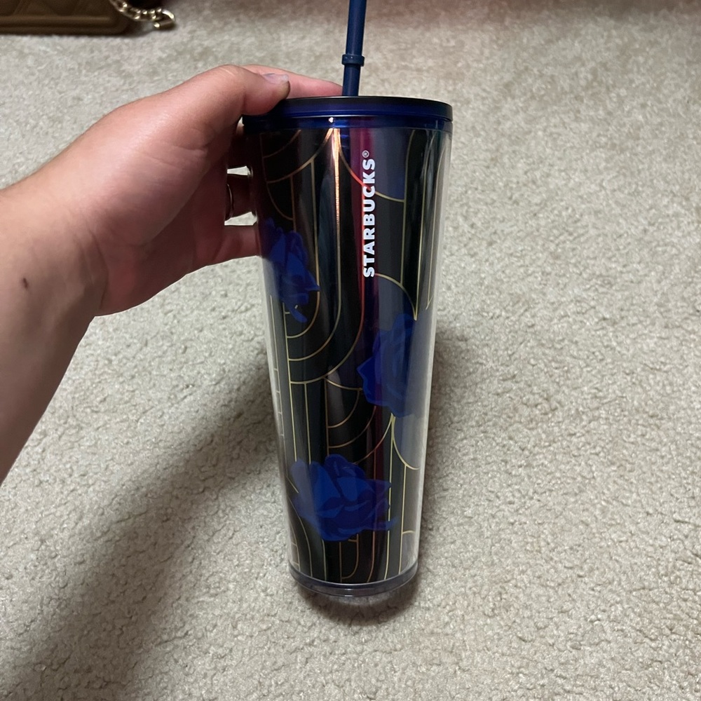 Blue rose Gatsby tumbler